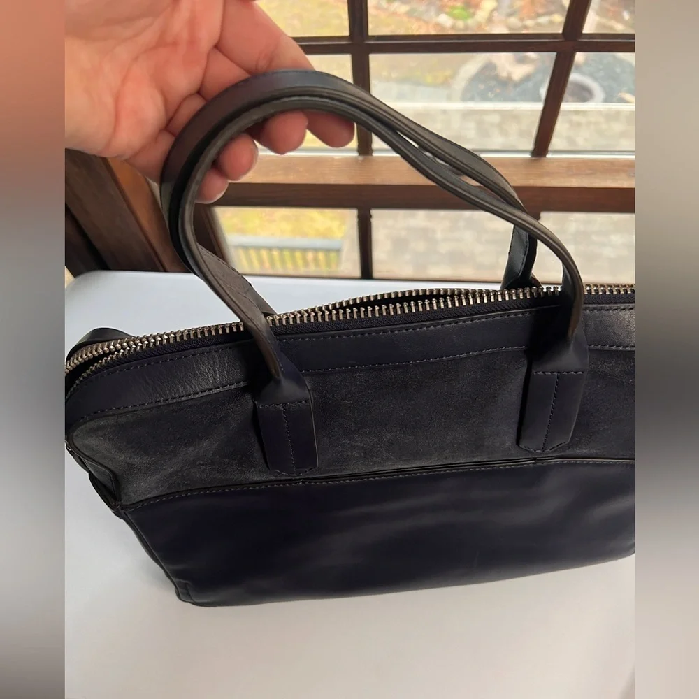 Uri Minkoff navy blue briefcase folio navy blue leather w/shoulder strap